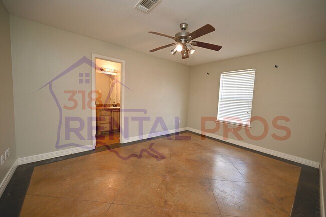 Building Photo - 1202 McQuay Dr