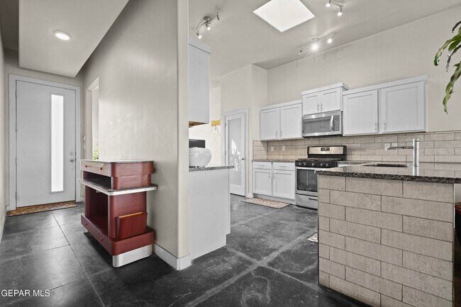 Building Photo - 14267 Richard Wiles