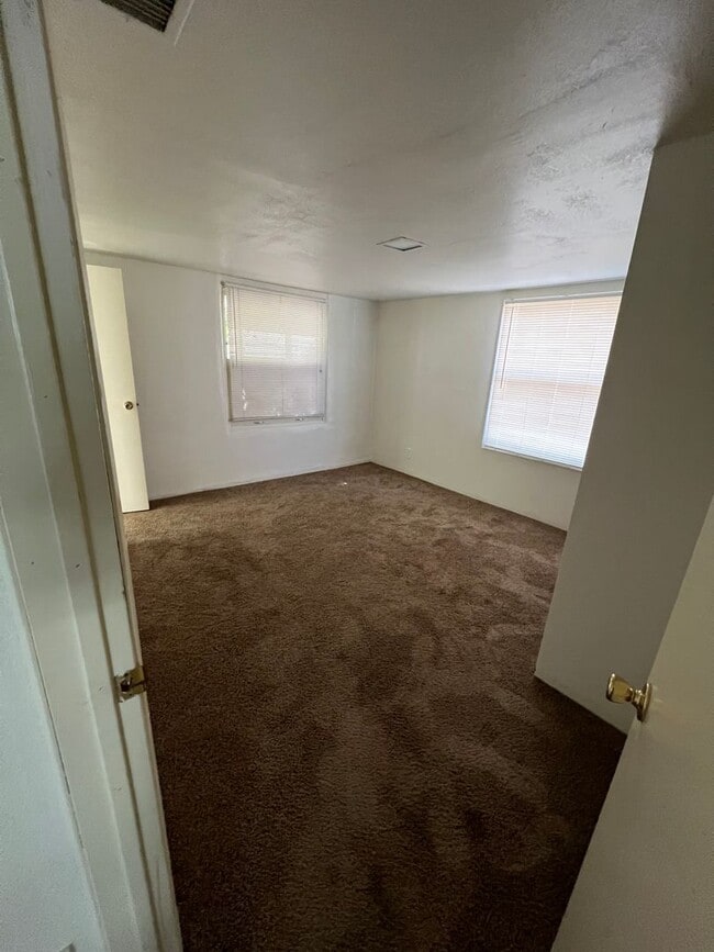 Building Photo - 11184 San Lucas Dr