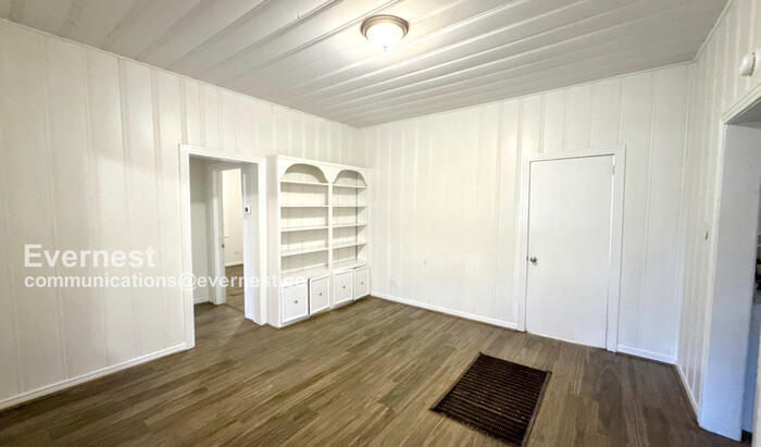 Building Photo - 253 11th Ave NE