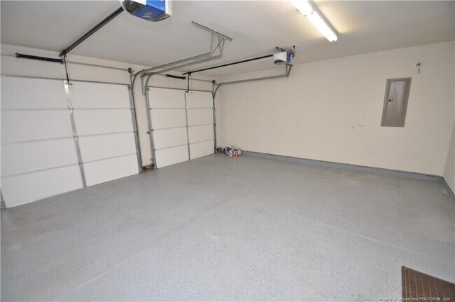 Building Photo - 202 Thorncrest Dr