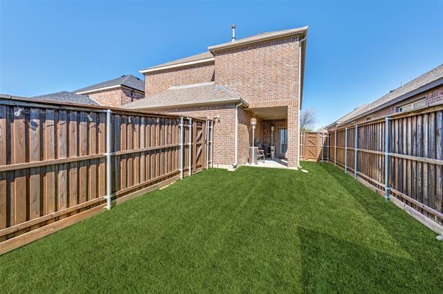 Building Photo - 2281 Miramar Dr