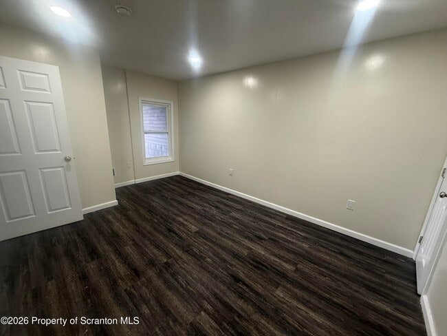 Building Photo - 216 Horton St