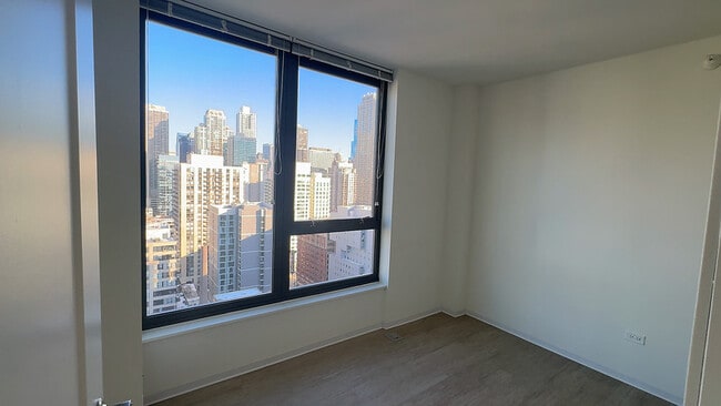 Building Photo - 359 W Superior St