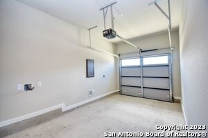 Building Photo - 8410 V. Verona