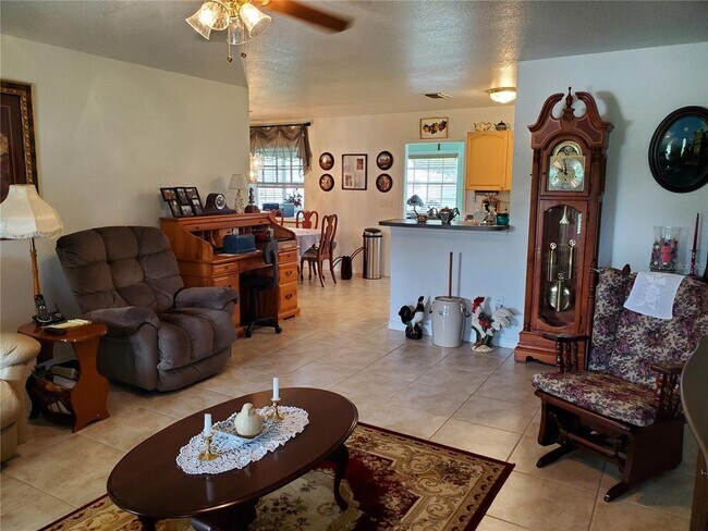 Building Photo - 1051 SW 85th Way