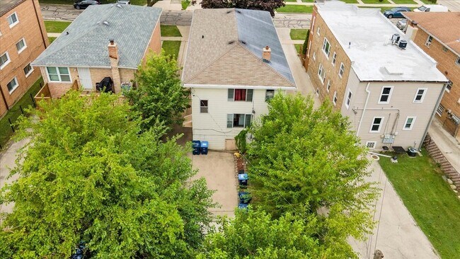 Building Photo - 1017 S 14th Ave