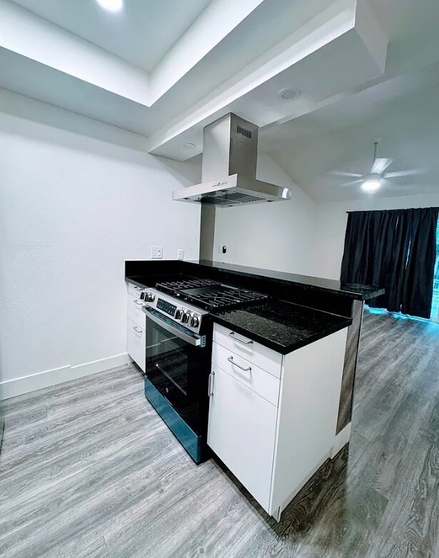 Building Photo - Charming 2BR Home w/ Remodeled Updates in Sacramento!