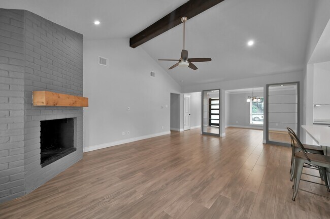 Building Photo - 2806 Triway Ln