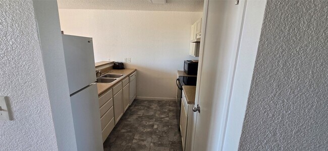 Building Photo - 16506 Blackbeard Rd