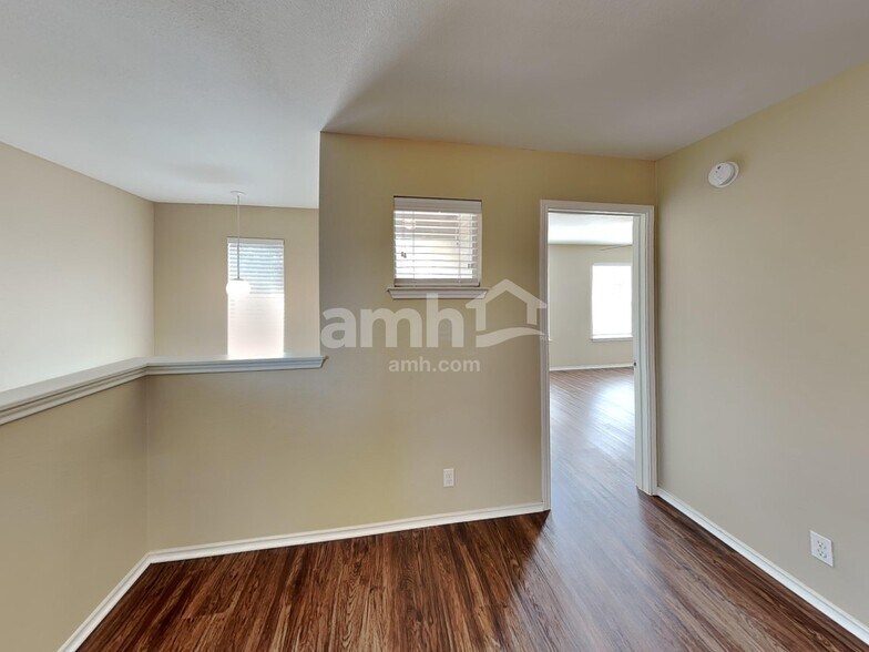 Building Photo - 2417 Elara Dr