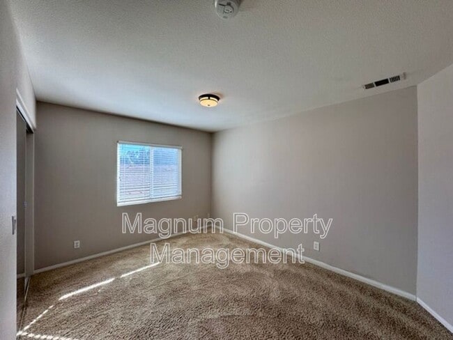 Building Photo - 30906 Crystalaire Dr