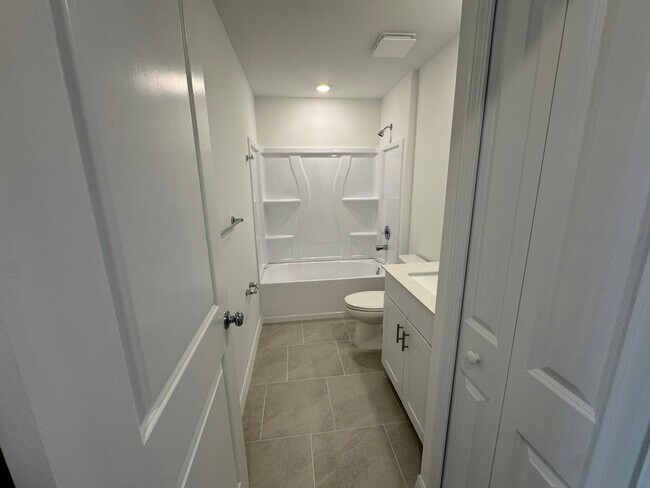 Building Photo - 11843 Cloverly Ln