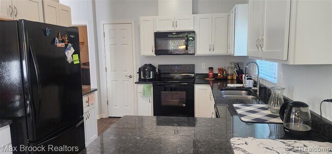 Building Photo - 29574 Woodpark Cir