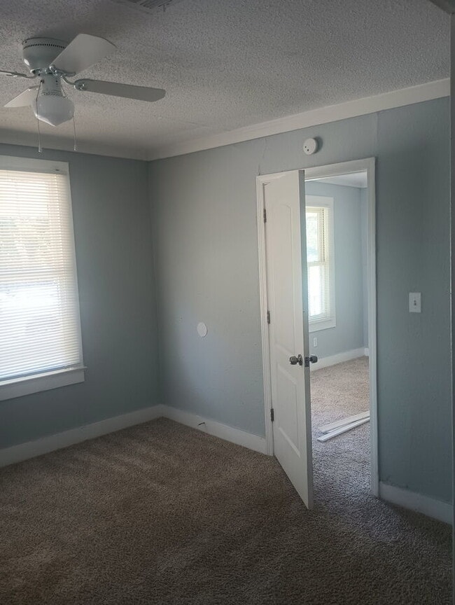 Building Photo - 1511 N 7th Ave