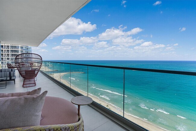 Building Photo - 10203 Collins Ave