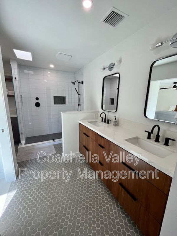 Building Photo - 72730 Mesquite Ct