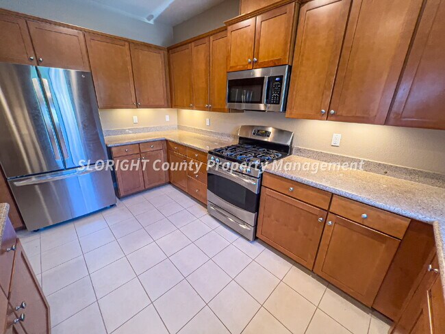 Building Photo - AVAILABLE NOW - Nice Home In Broad St Vill...