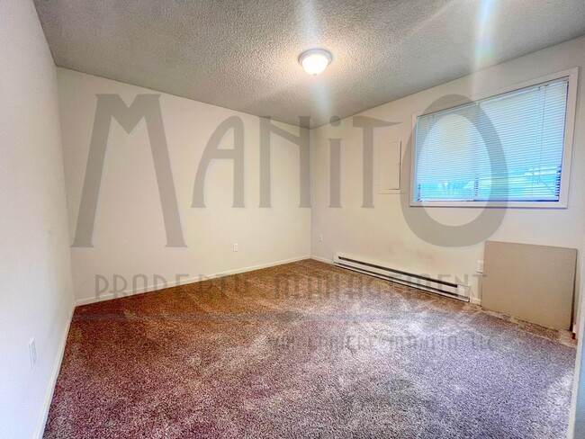 Building Photo - 3624/3626 S Mount Vernon Street Duplex (Lo...