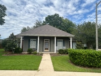 Building Photo - 205 N Rushmore Ln