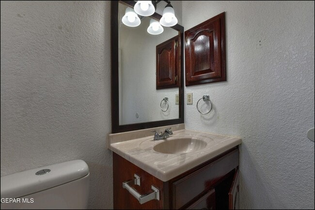 Building Photo - 695 Bluff Canyon Cir
