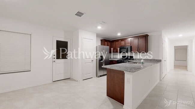 Building Photo - 1352 Plum Rd