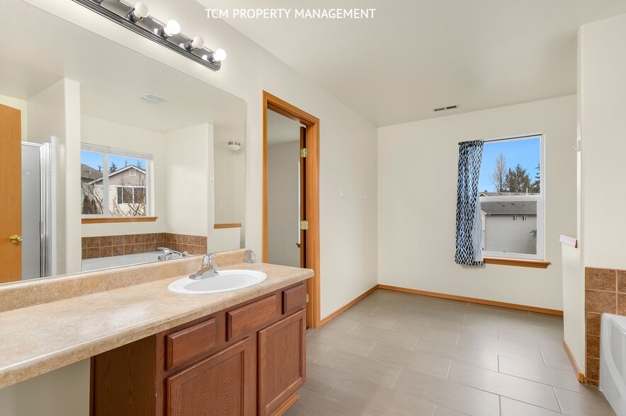 Building Photo - 3215 147th Pl SW