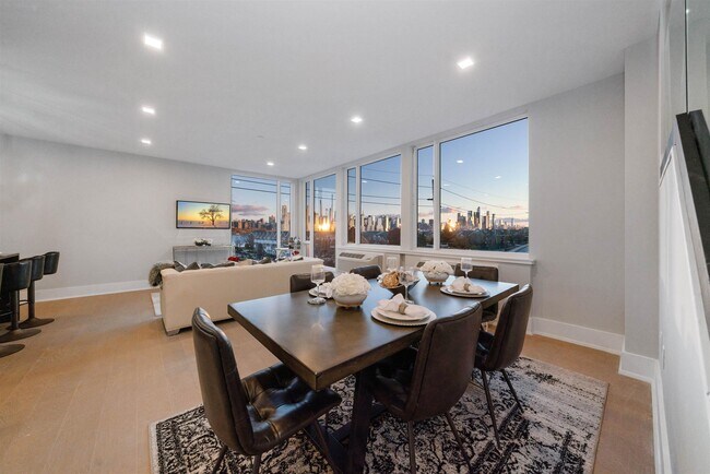 Primary Photo - 7101 River Rd