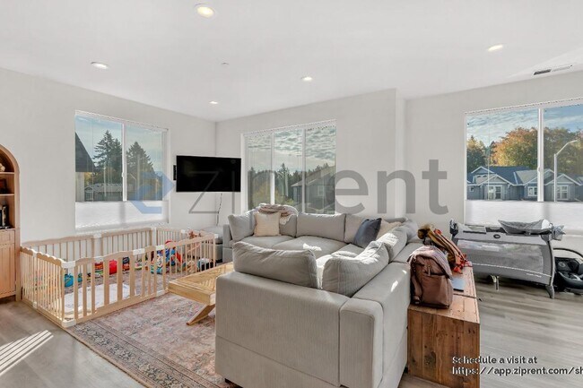 Building Photo - 15387 SE Hawthorne Mdws St