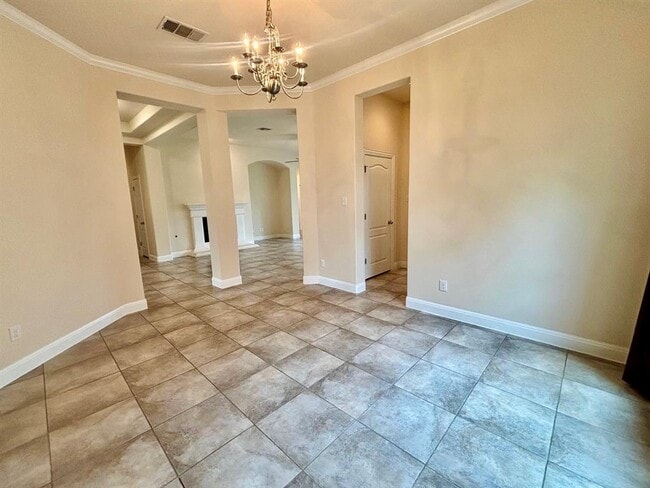 Building Photo - 2501 Speidel Dr