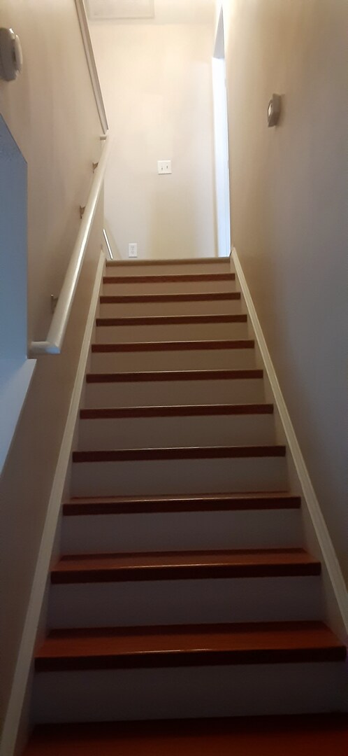 Building Photo - Exquisite Three Bedroom Home in Northeast Columbia!