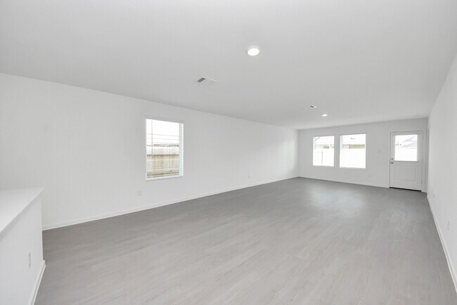 Building Photo - 1031 Garnet Rain Dr