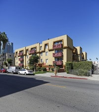 Building Photo - Oxford West Apartments