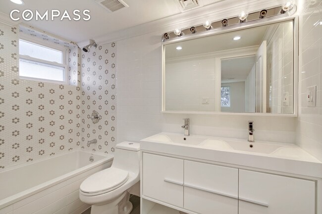 Building Photo - Modern Chic Living In East New York Brooklyn