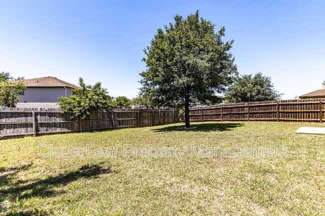 Building Photo - 3913 Whisper Ridge