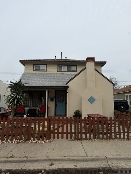 Building Photo - 1555 32nd St