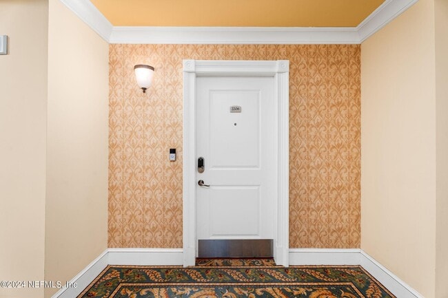 Building Photo - 400 E Bay St