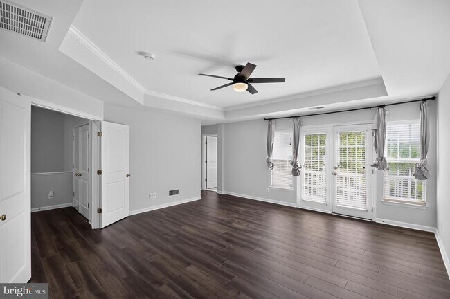 Building Photo - 43278 Sunderleigh Square