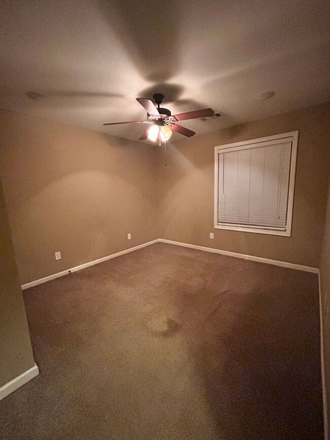 Building Photo - 2218 Turnbury Lane