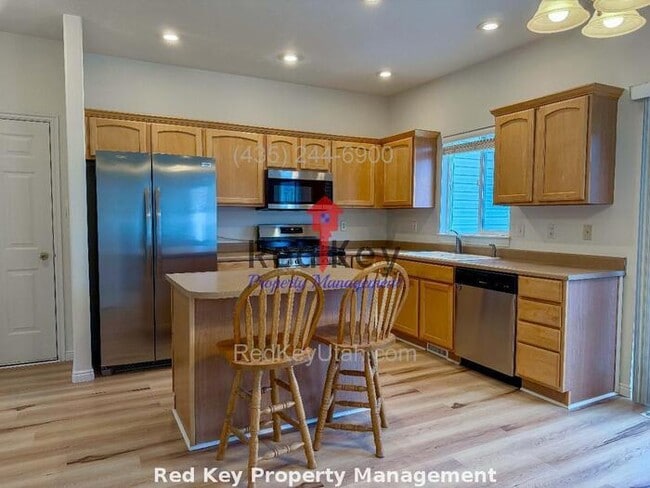 Building Photo - Apparicio Dr. Single Family Home