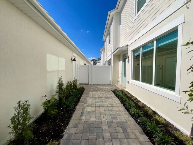 Building Photo - 3/2.5/2 Townhome in Rosette Park at Newfield