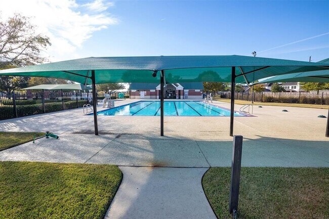 Building Photo - 3111 Zelko Dr