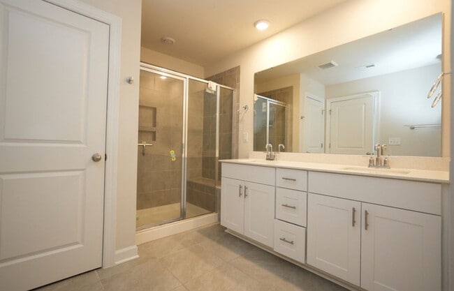 Building Photo - !!! COMING SOON!!! Updated 3BR 3BA Home w/ Private Yard • Stainless Kitchen • Loft in Huntersville