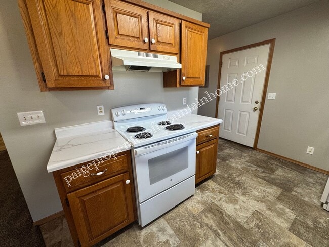 Building Photo - 406 S 3rd St