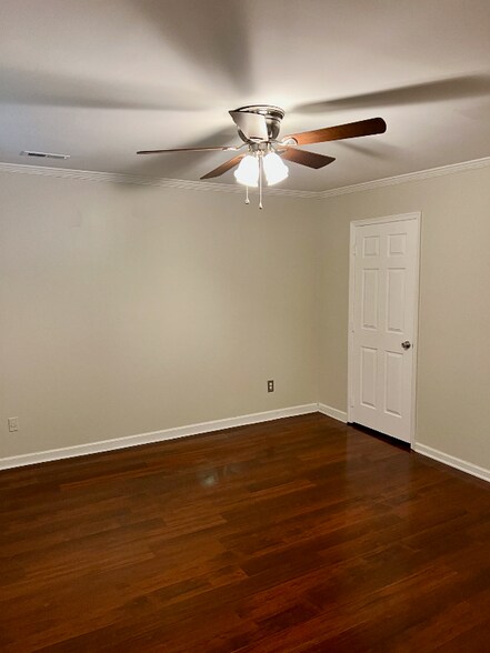 Building Photo - 6212 Long Pine Dr