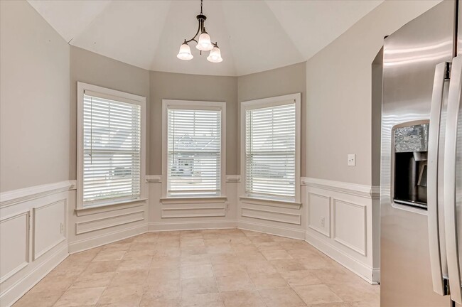 Building Photo - 655 Shipley Ave