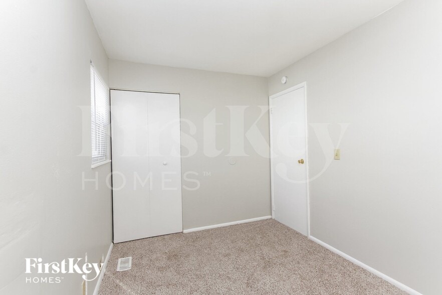 Building Photo - 3827 Monica Ct