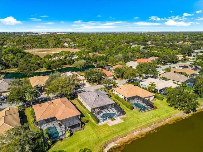 Building Photo - 936 Scherer Way