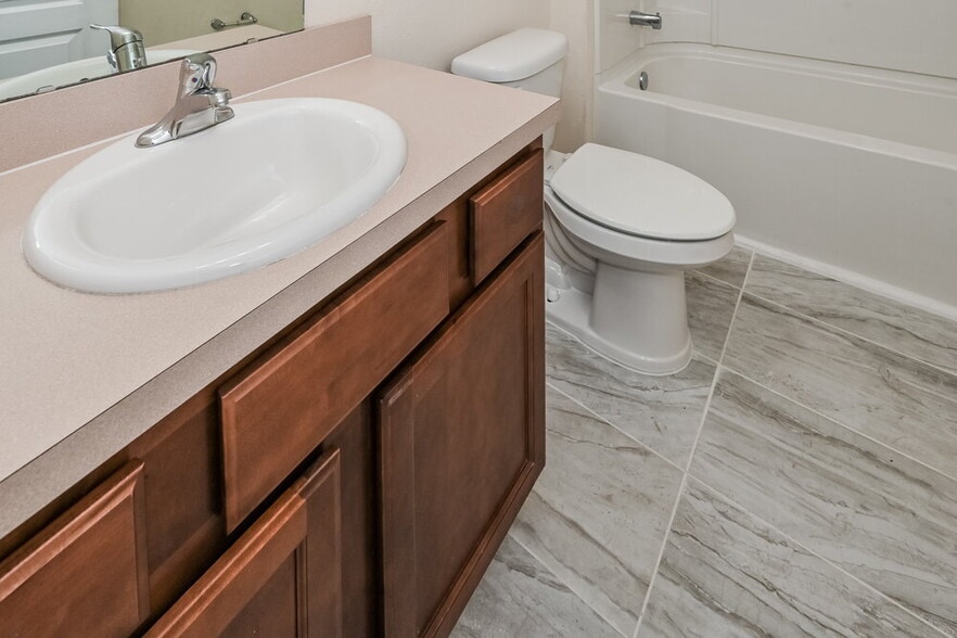 Building Photo - 1944 Rock Springs Way