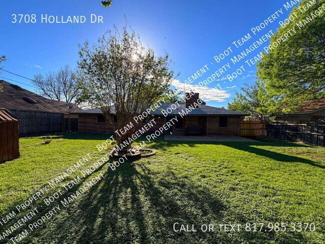 Building Photo - 3708 Holland Dr